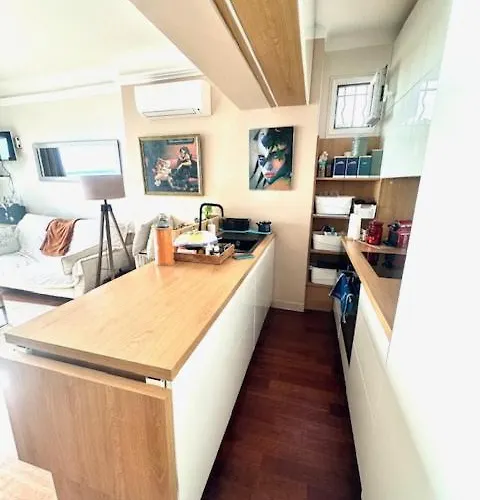 Face Les Princes شقة *